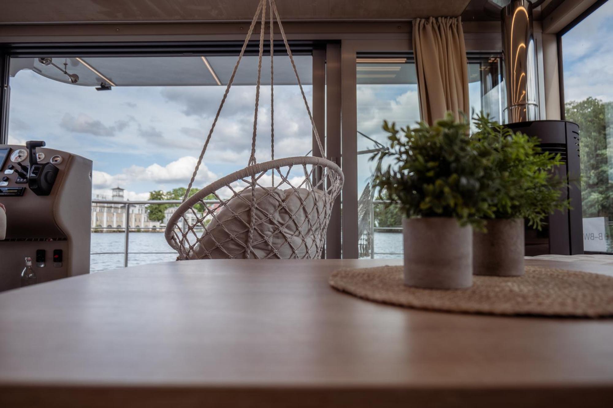 Nena Hausboot Hotel Берлин Екстериор снимка