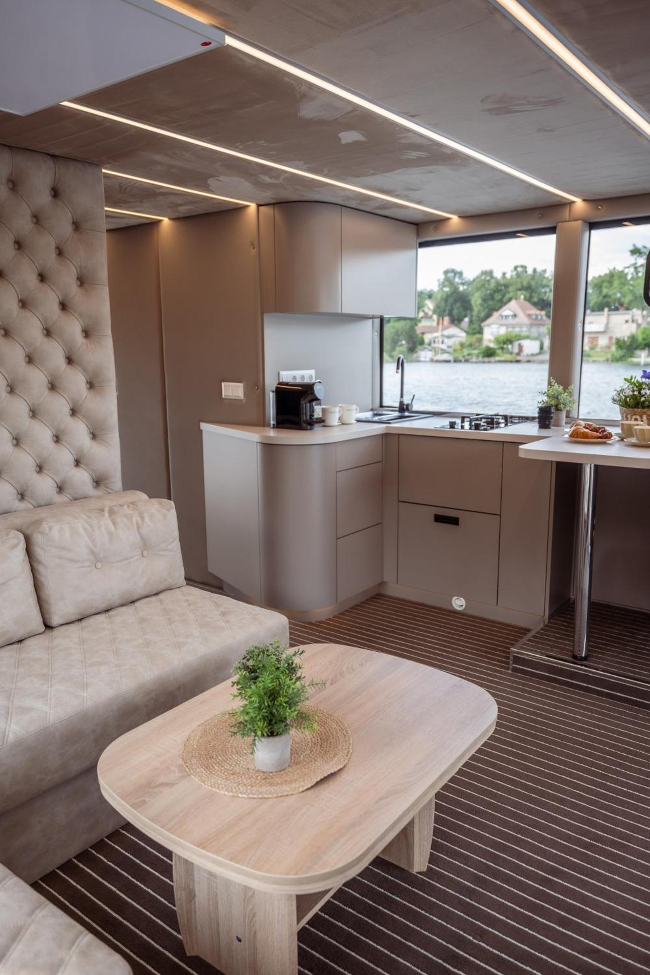 Nena Hausboot Hotel Берлин Екстериор снимка