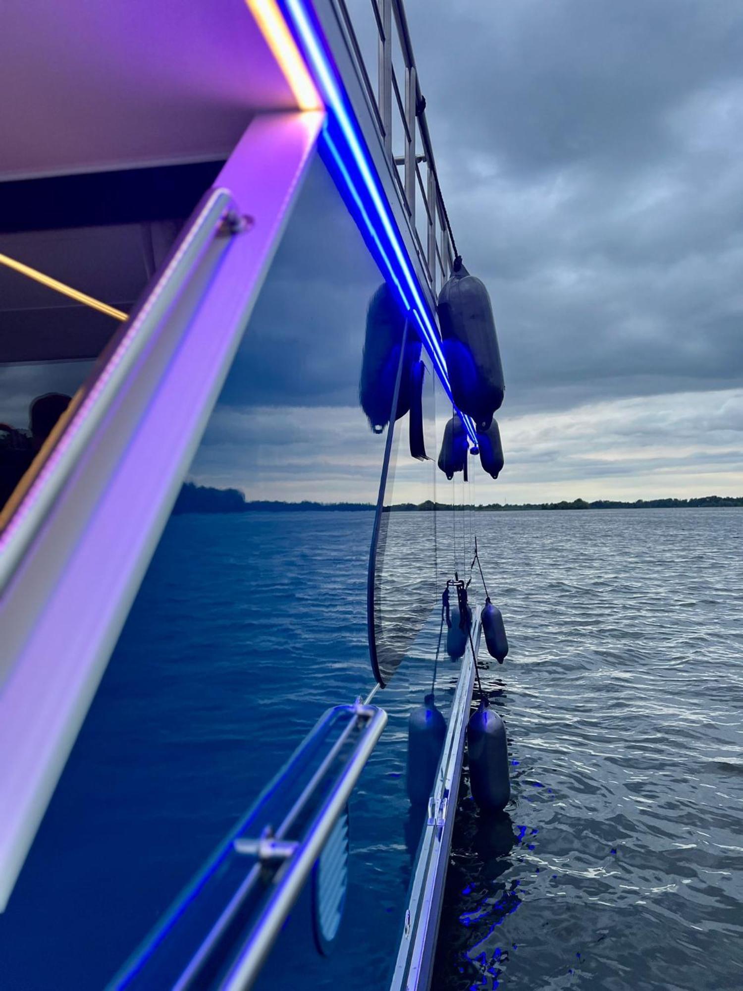 Nena Hausboot Hotel Берлин Екстериор снимка