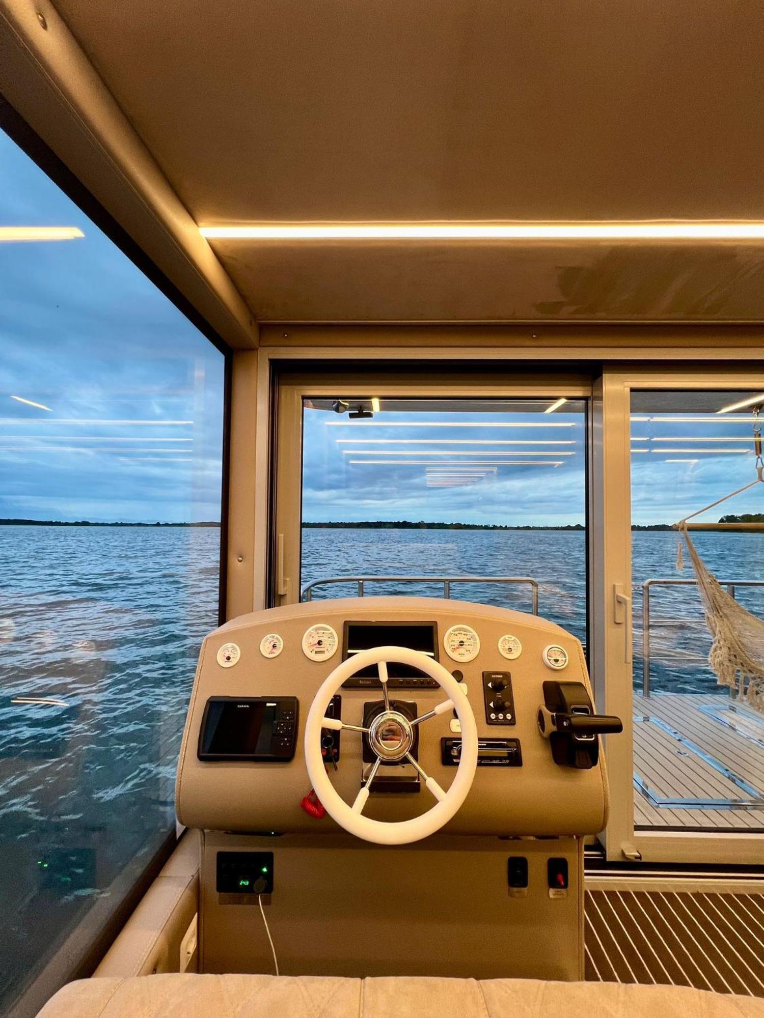 Nena Hausboot Hotel Берлин Екстериор снимка