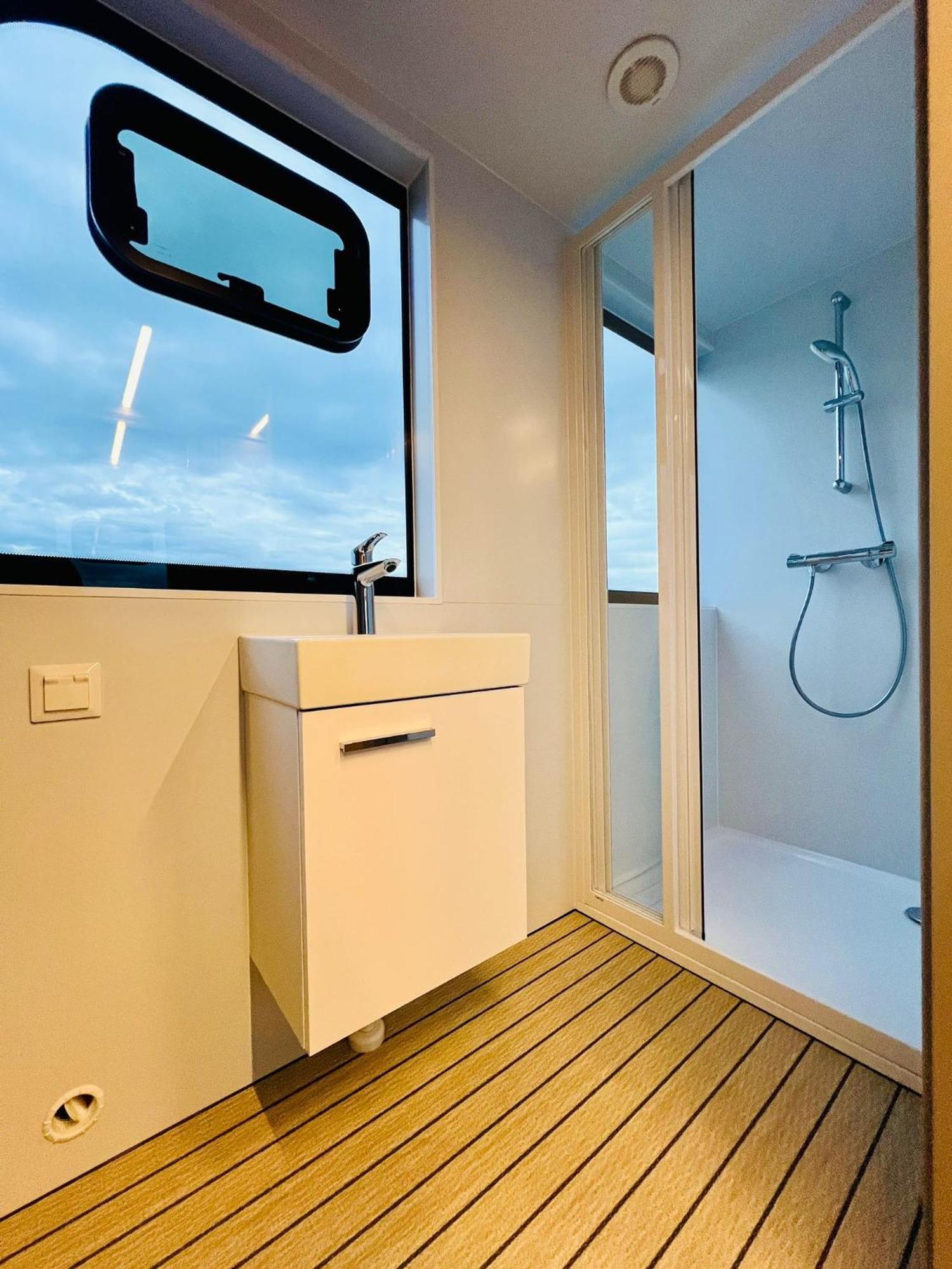 Nena Hausboot Hotel Берлин Екстериор снимка